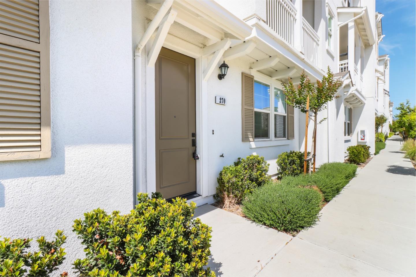 Neighborhood Neighborhood-93