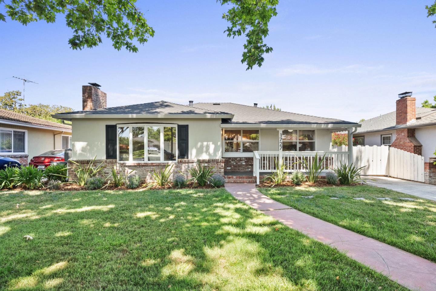 Neighborhood Neighborhood-32