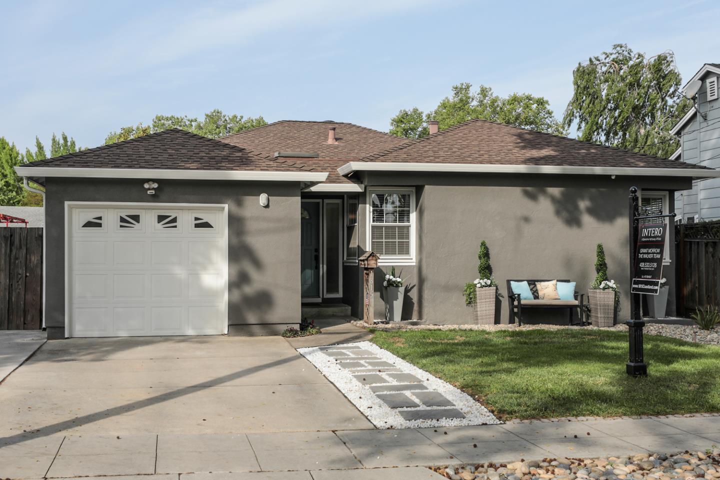 Neighborhood Neighborhood-64