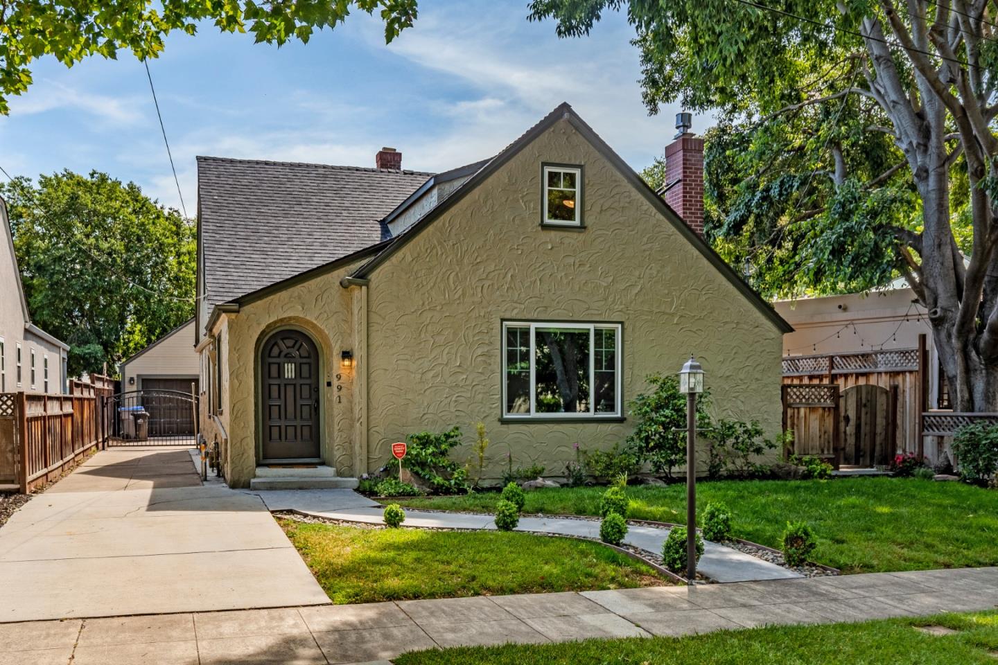 Neighborhood Neighborhood-17