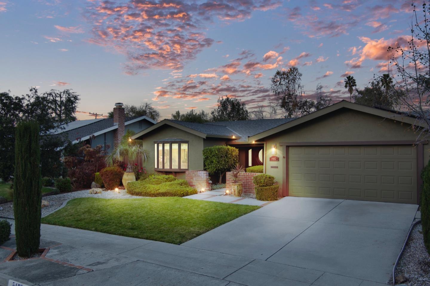 Neighborhood Neighborhood-174