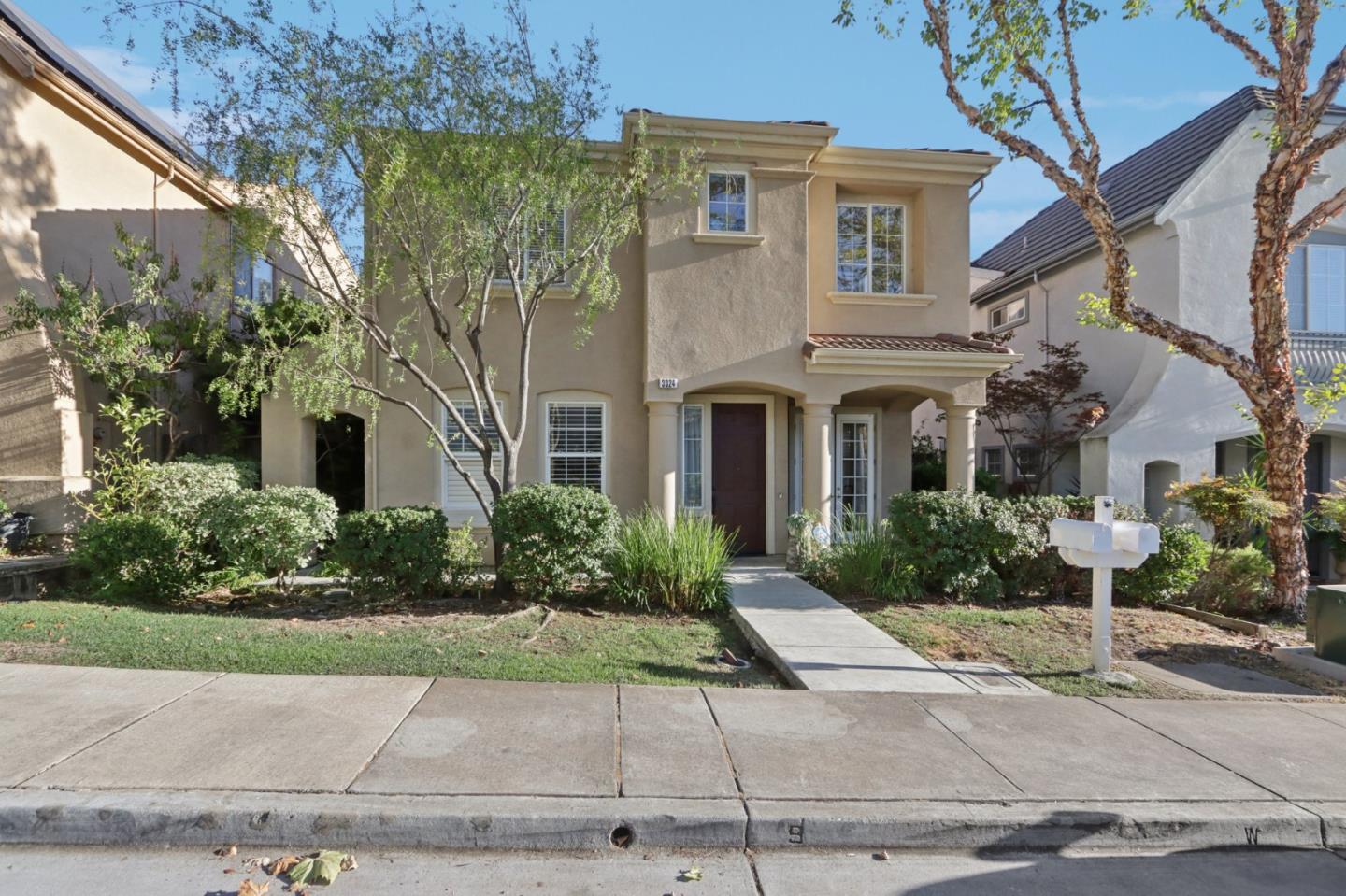 Neighborhood Neighborhood-56