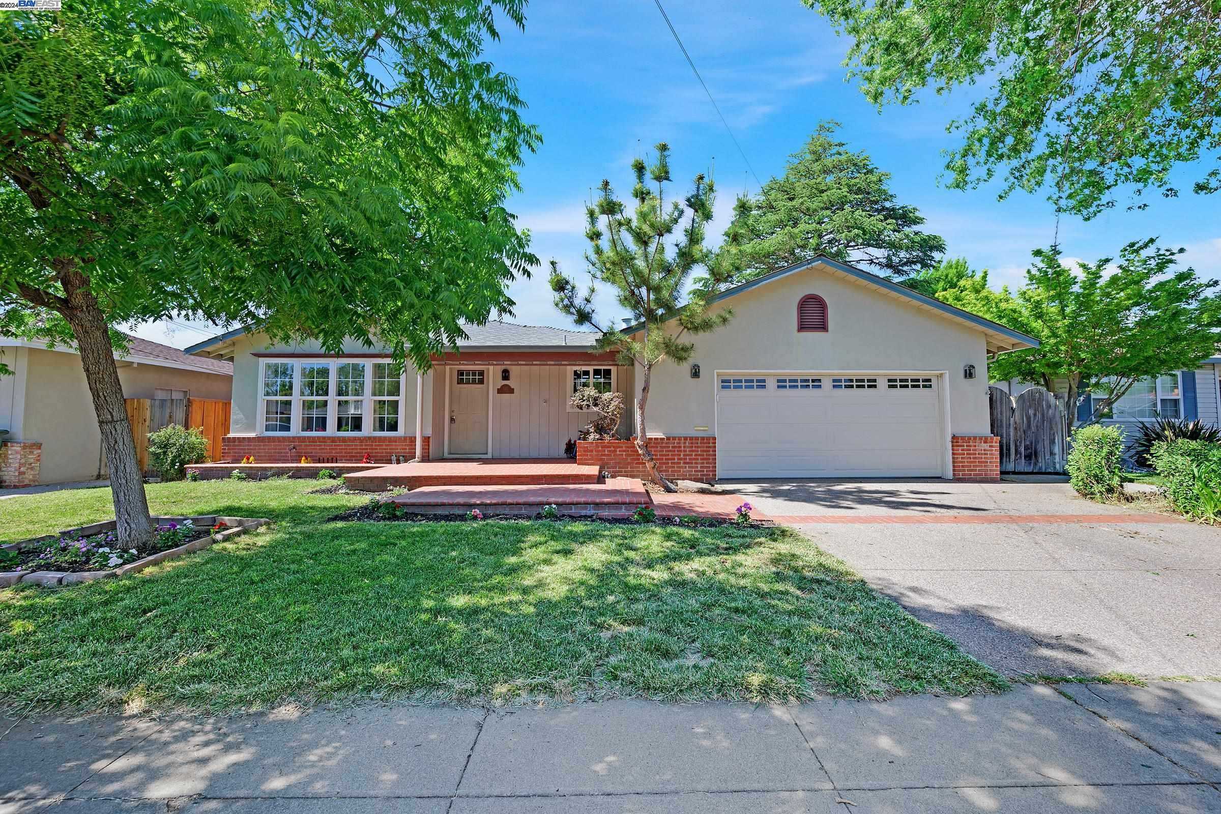 Neighborhood Neighborhood-11