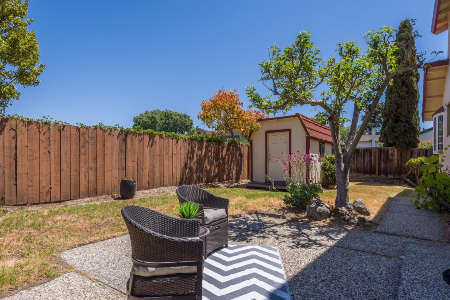 Neighborhood Neighborhood-27