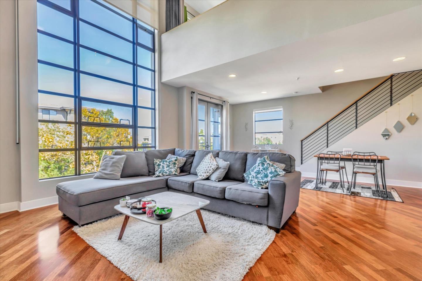 Neighborhood Neighborhood-77