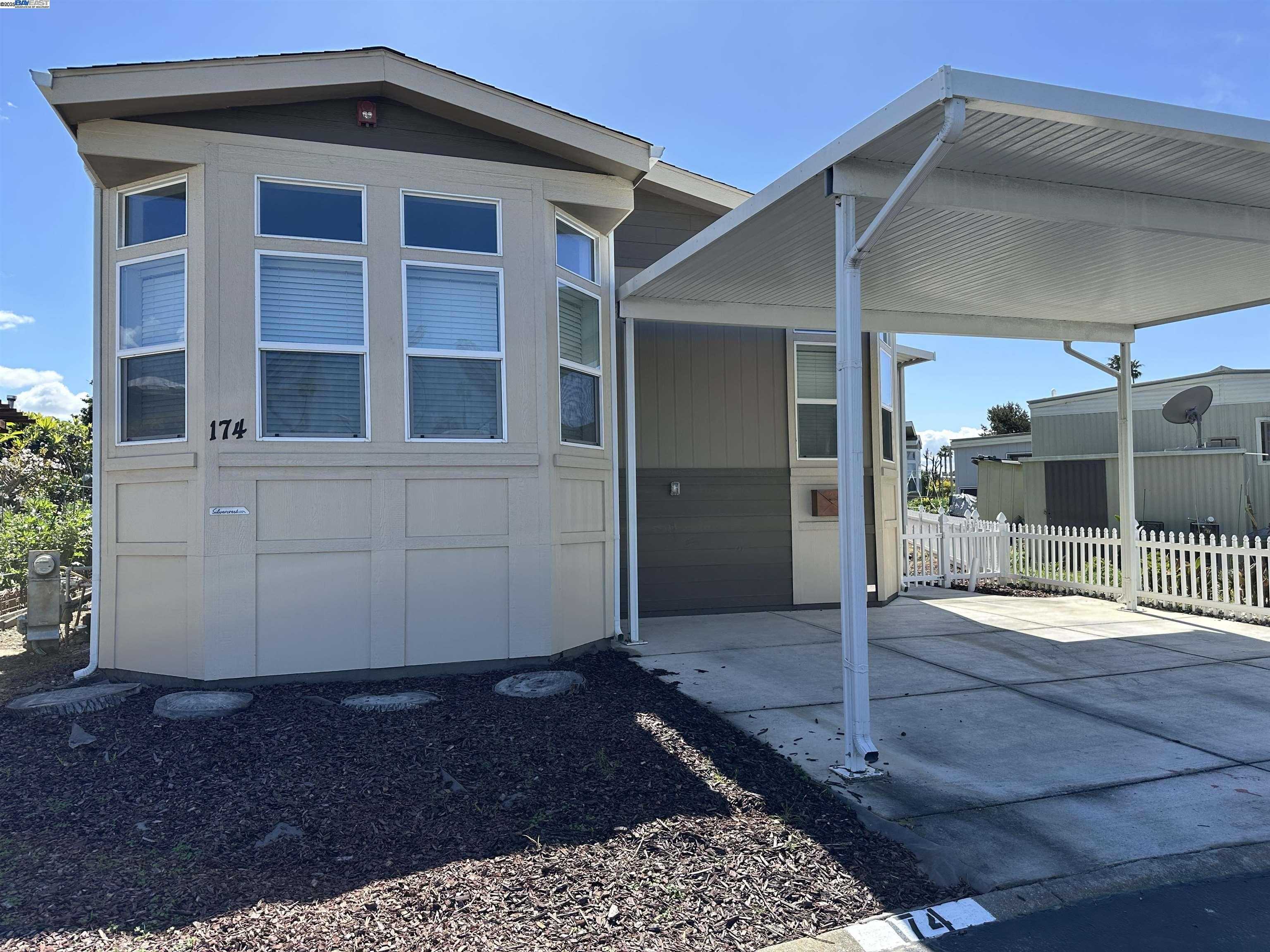 Neighborhood Neighborhood-21