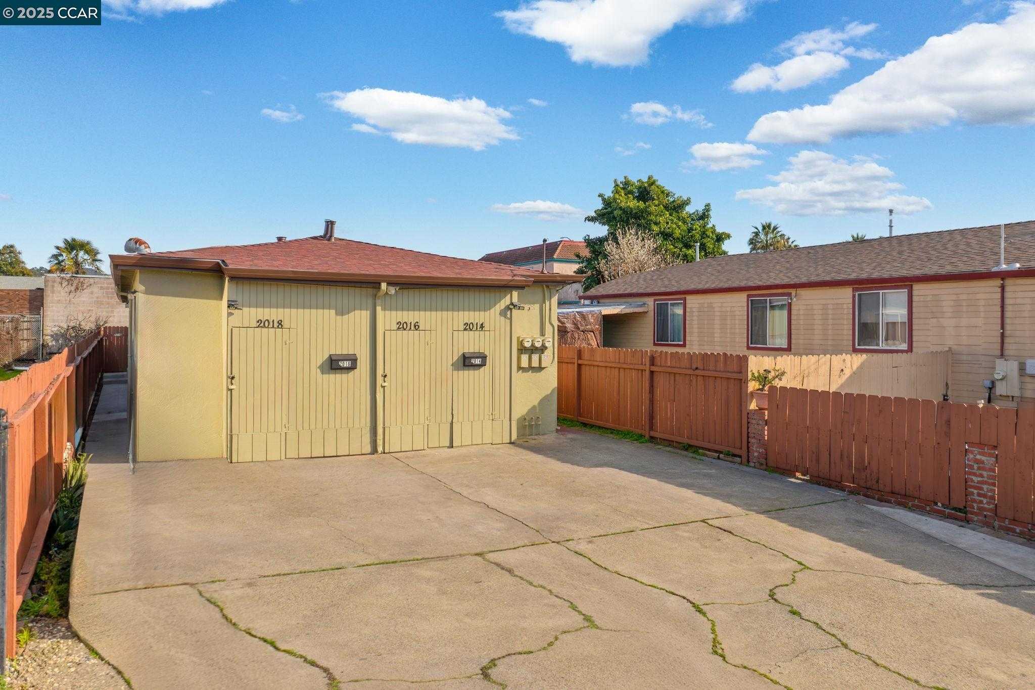 Neighborhood Neighborhood-16