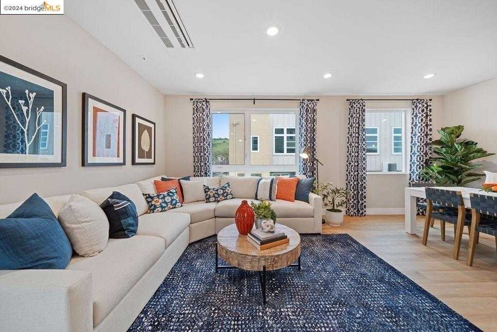 Neighborhood Neighborhood-108