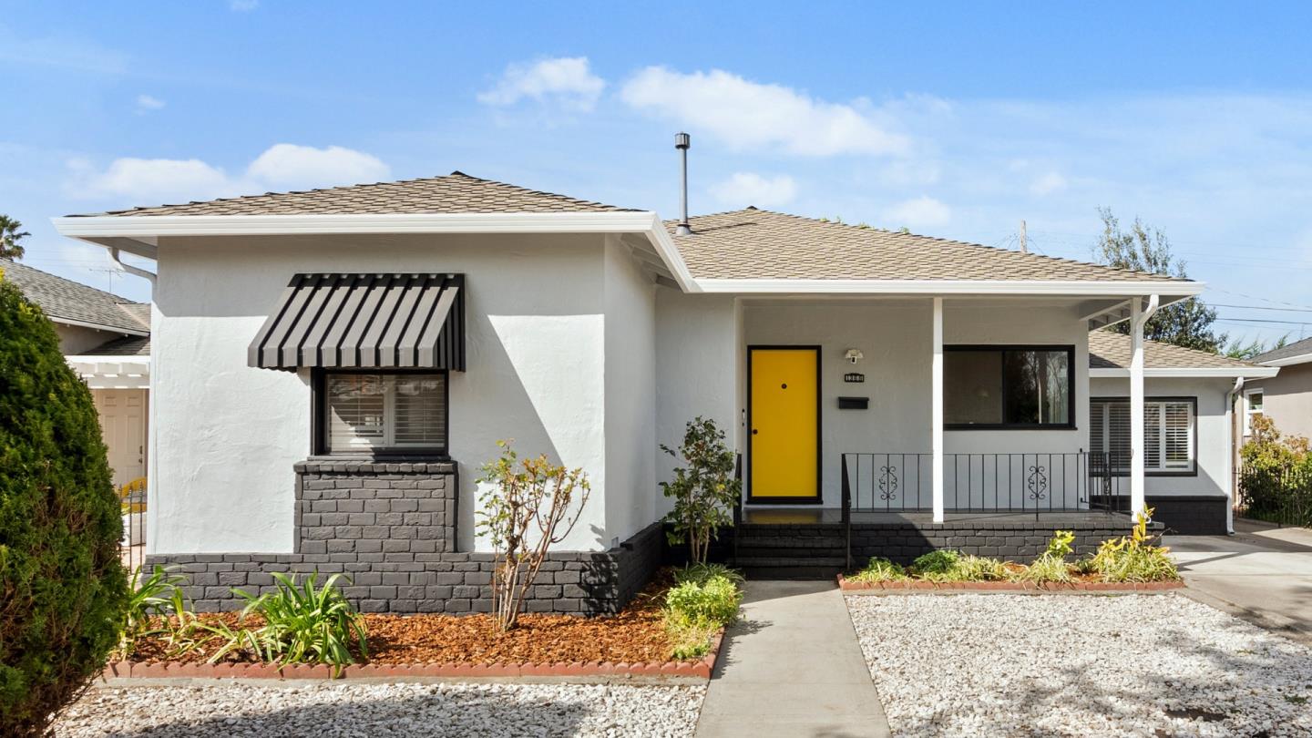 Neighborhood Neighborhood-10