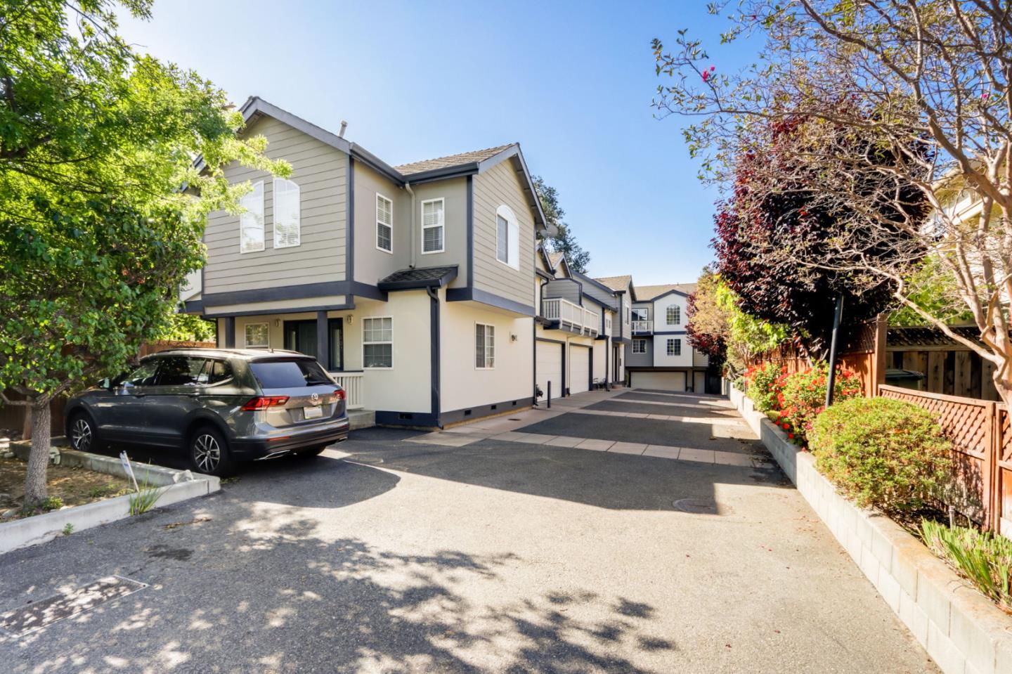 Neighborhood Neighborhood-3