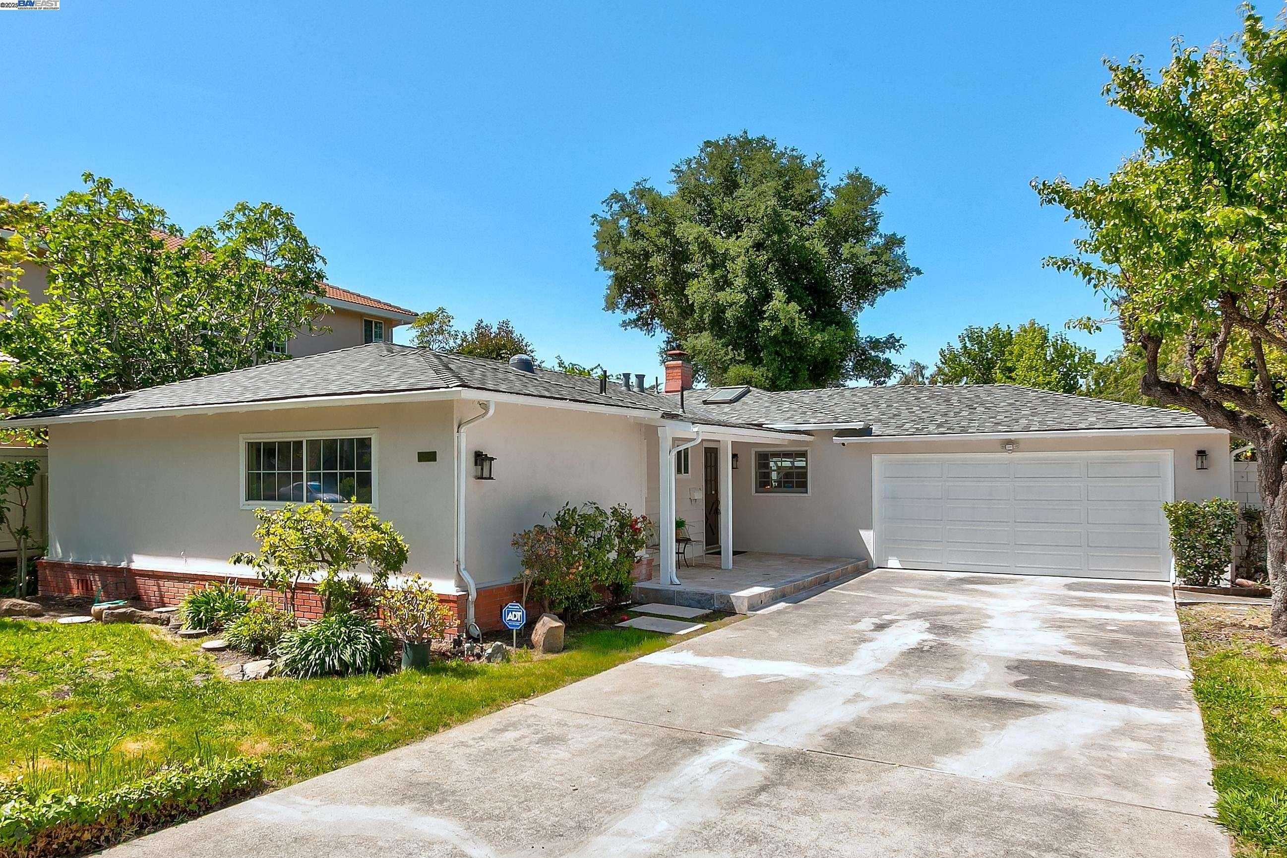 Neighborhood Neighborhood-27