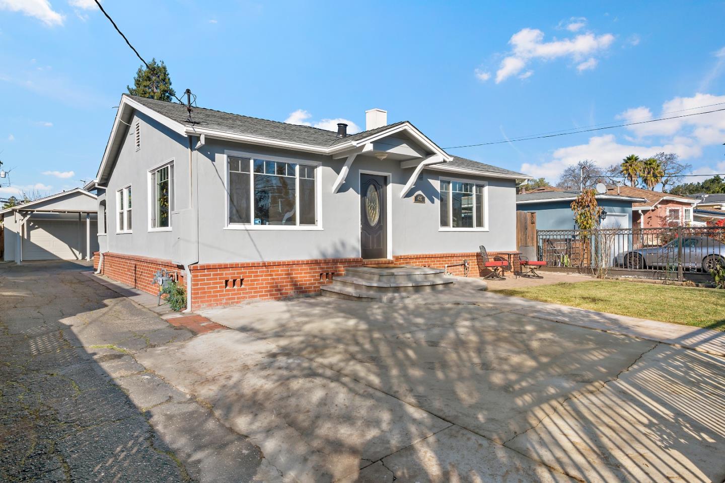 Neighborhood Neighborhood-102