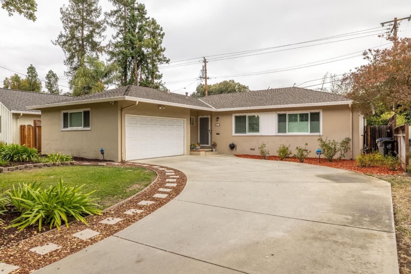 Neighborhood Neighborhood-61