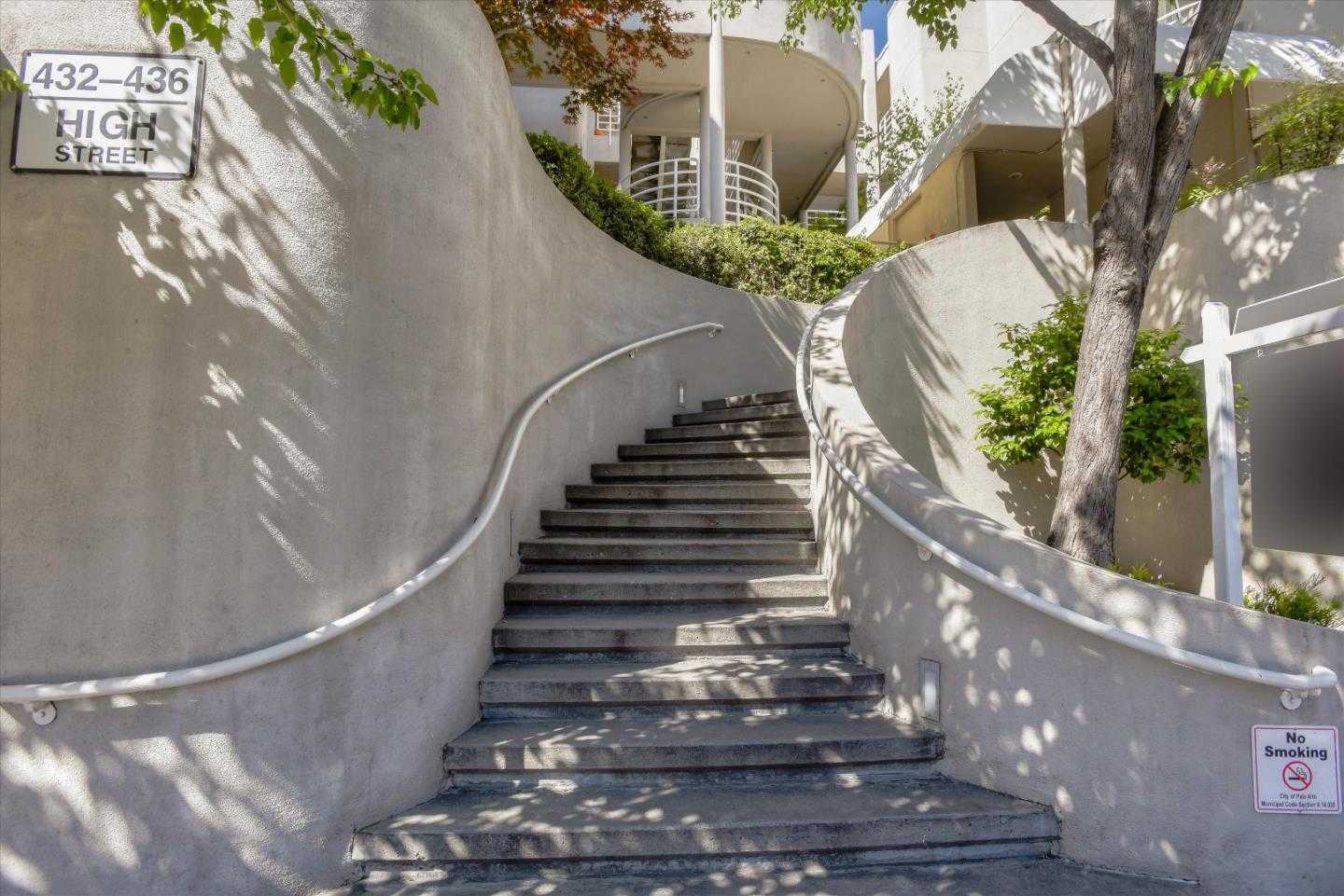 Neighborhood Neighborhood-31