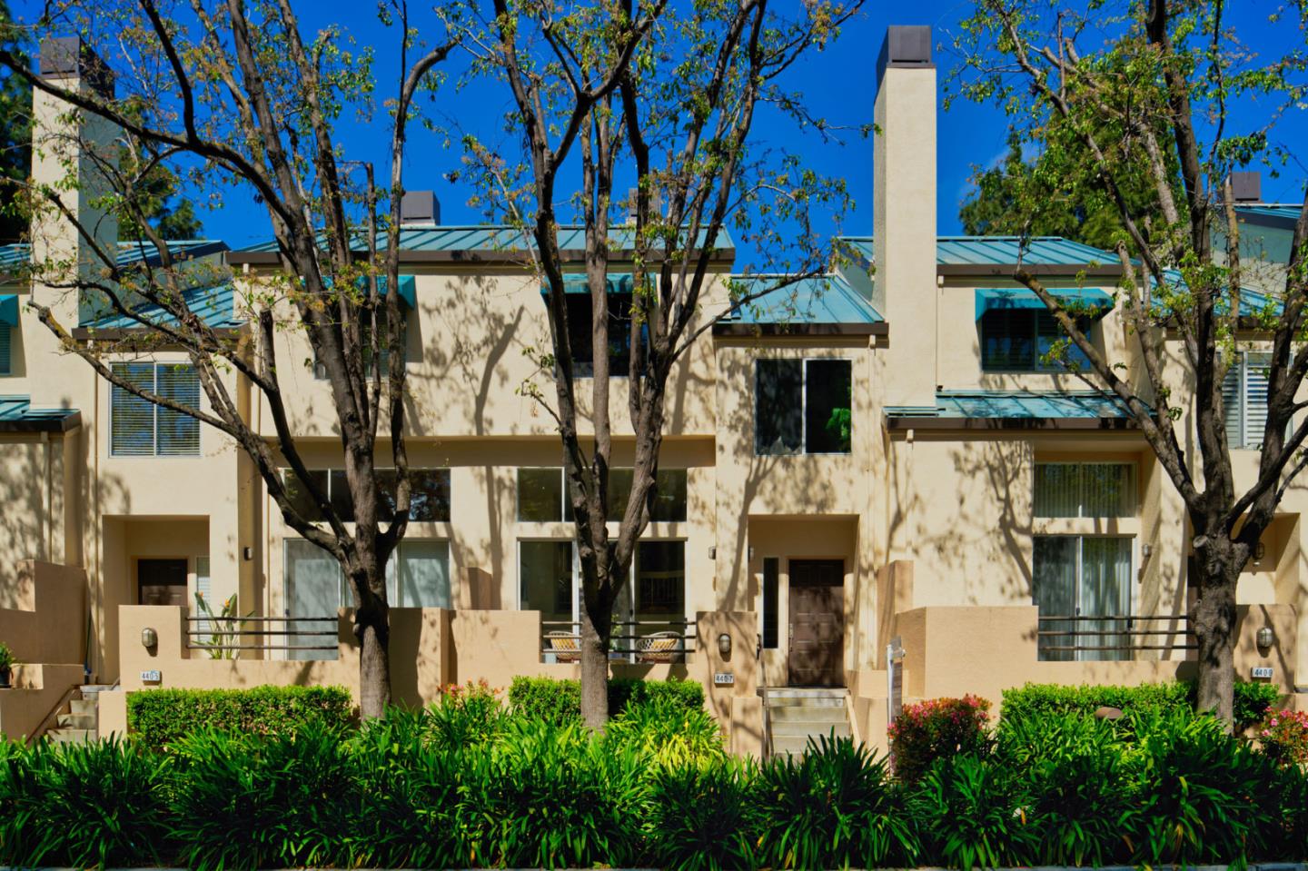 Neighborhood Neighborhood-77