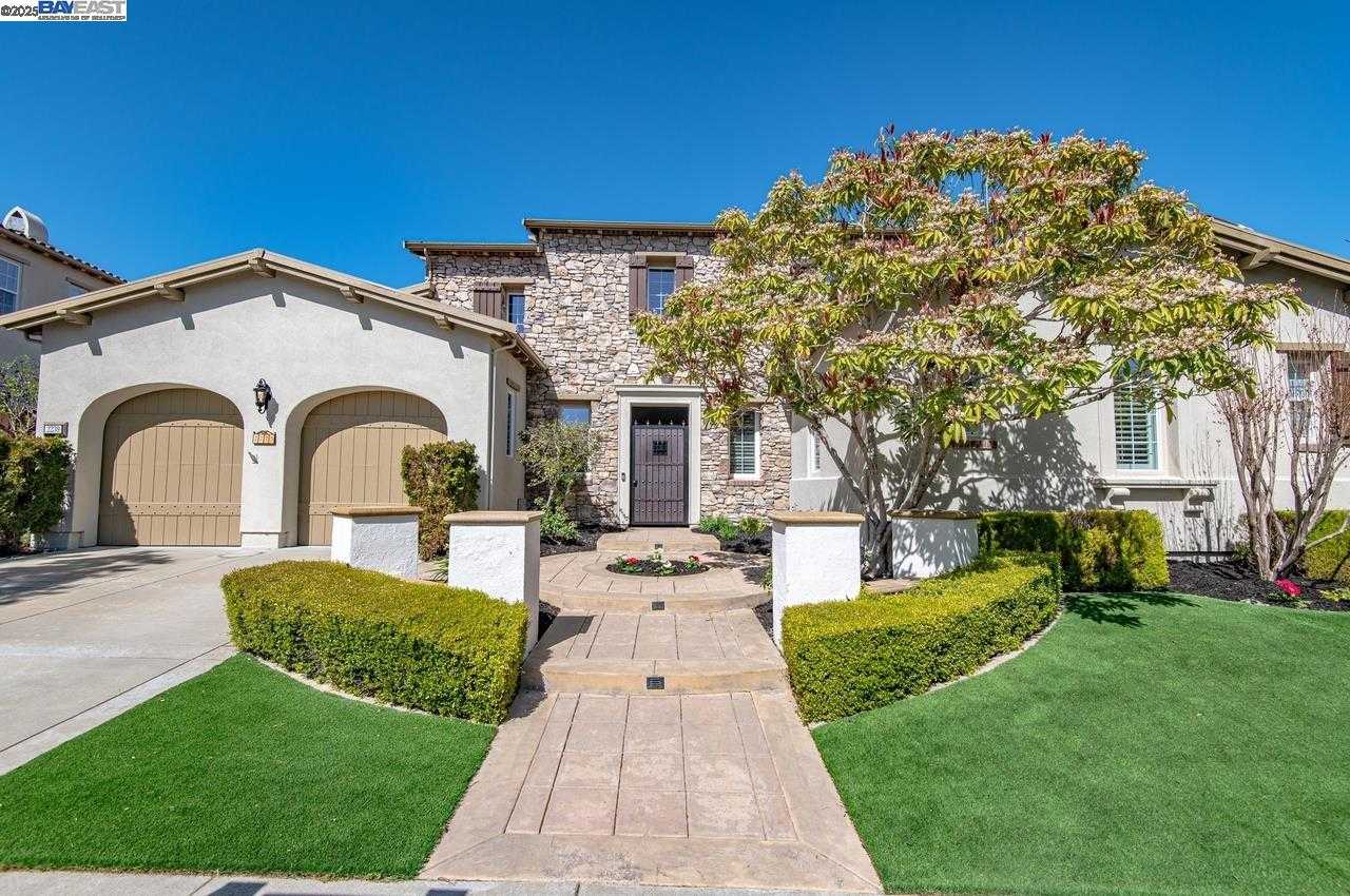 Neighborhood Neighborhood-31