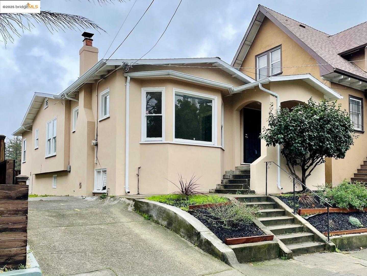 Neighborhood Neighborhood-25