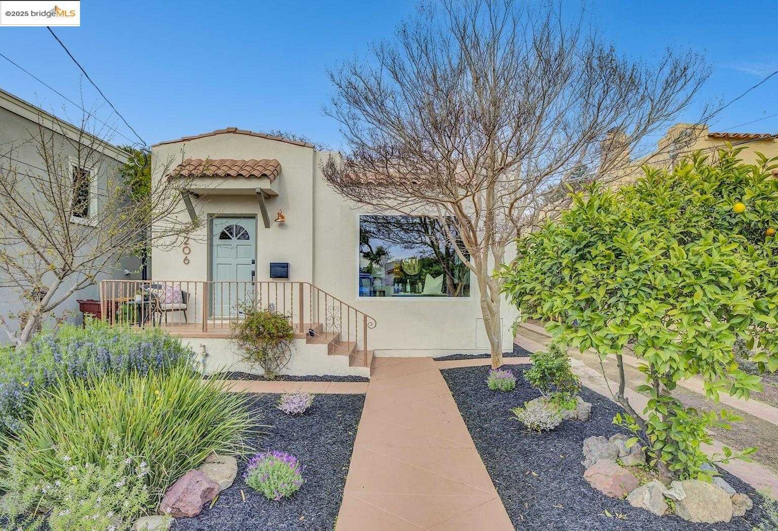 Neighborhood Neighborhood-10