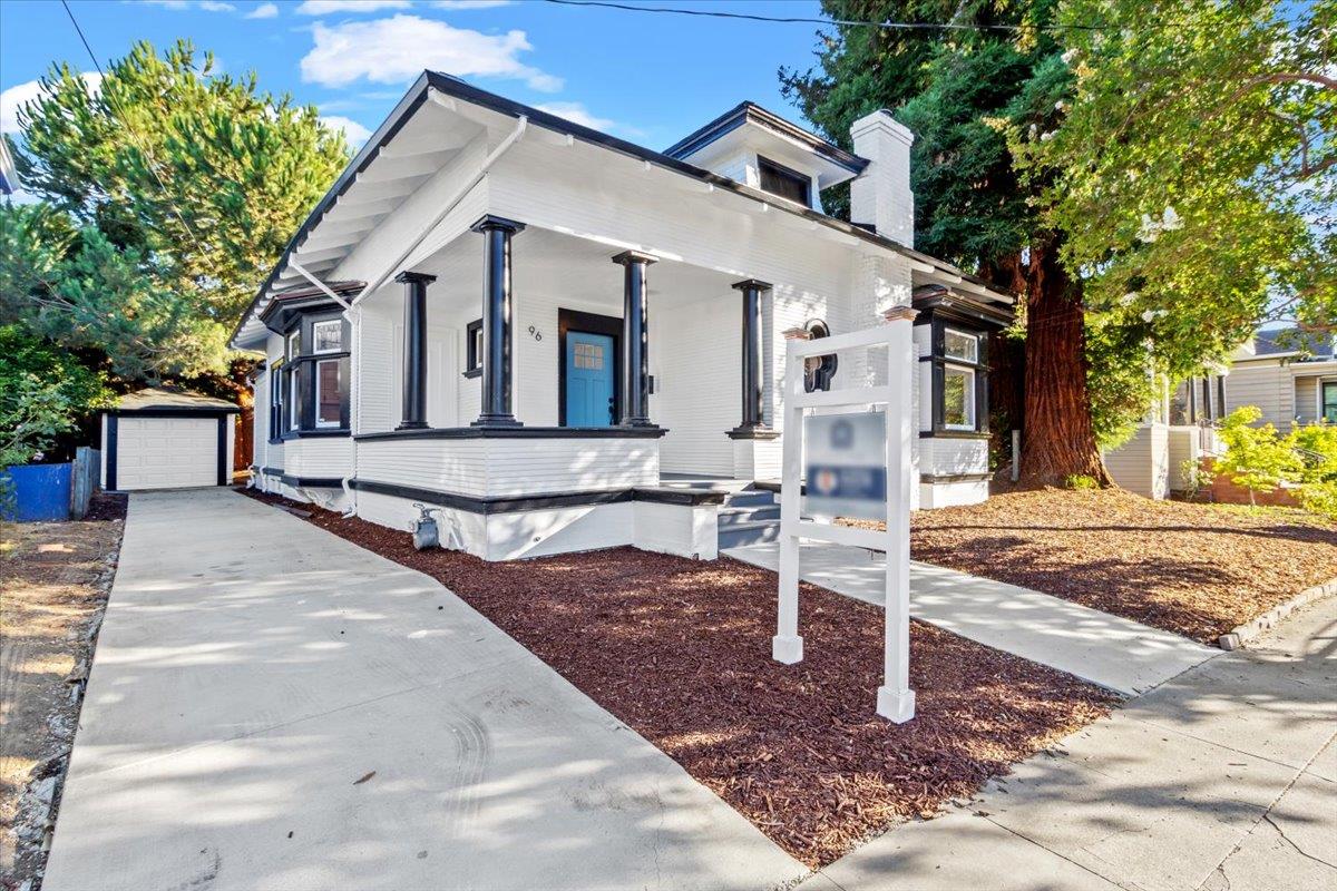 Neighborhood Neighborhood-52