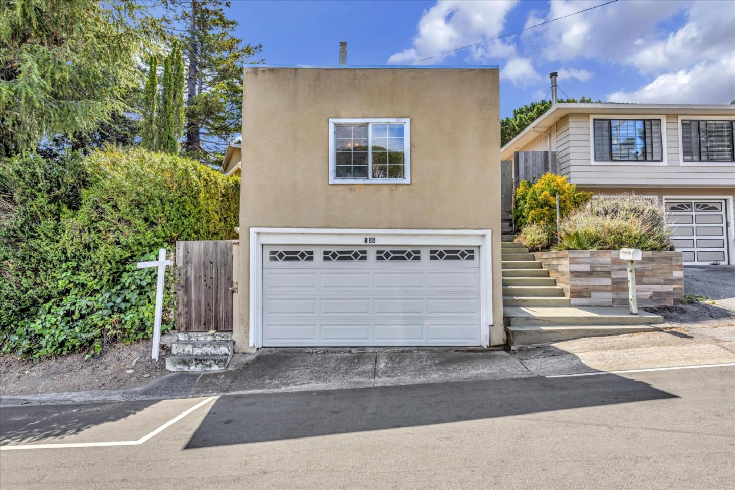 Neighborhood Neighborhood-4