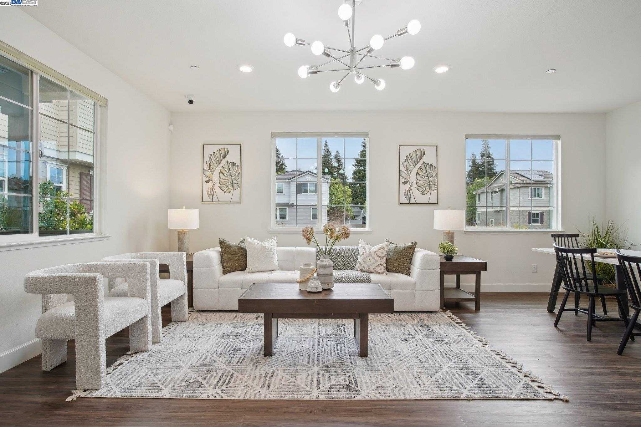 Neighborhood Neighborhood-9