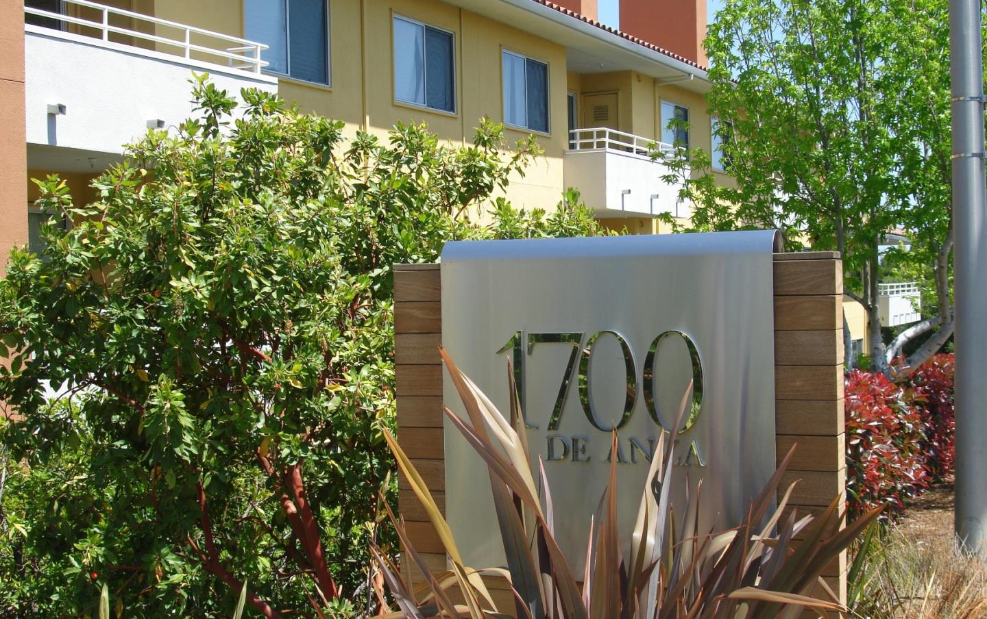 Neighborhood Neighborhood-30