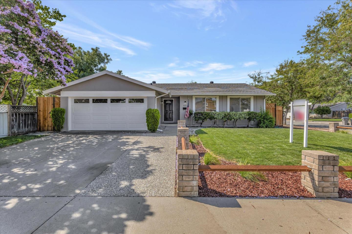 Neighborhood Neighborhood-9