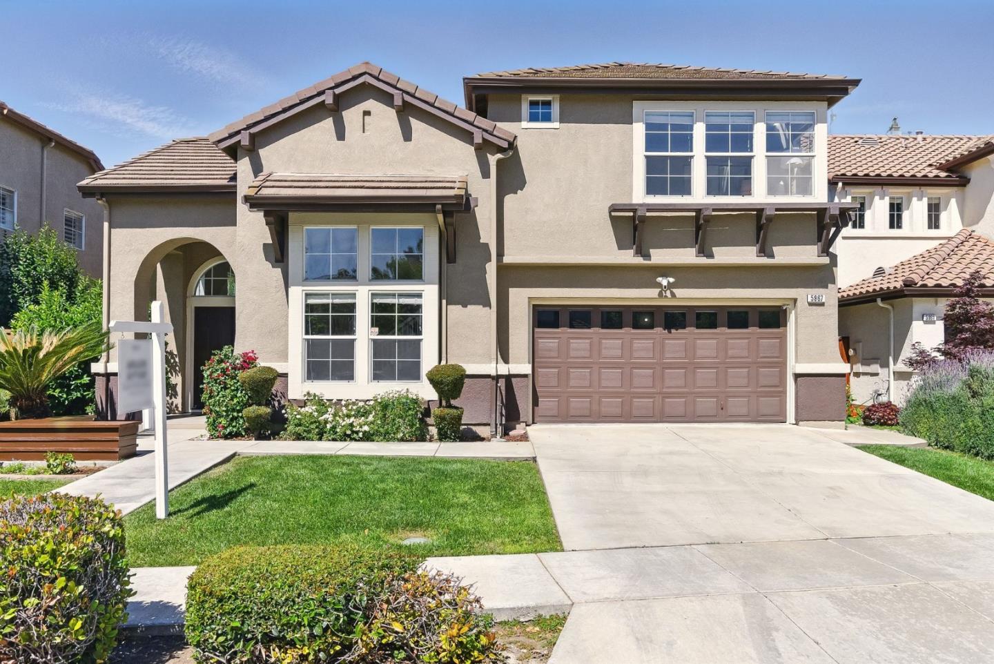 Neighborhood Neighborhood-23