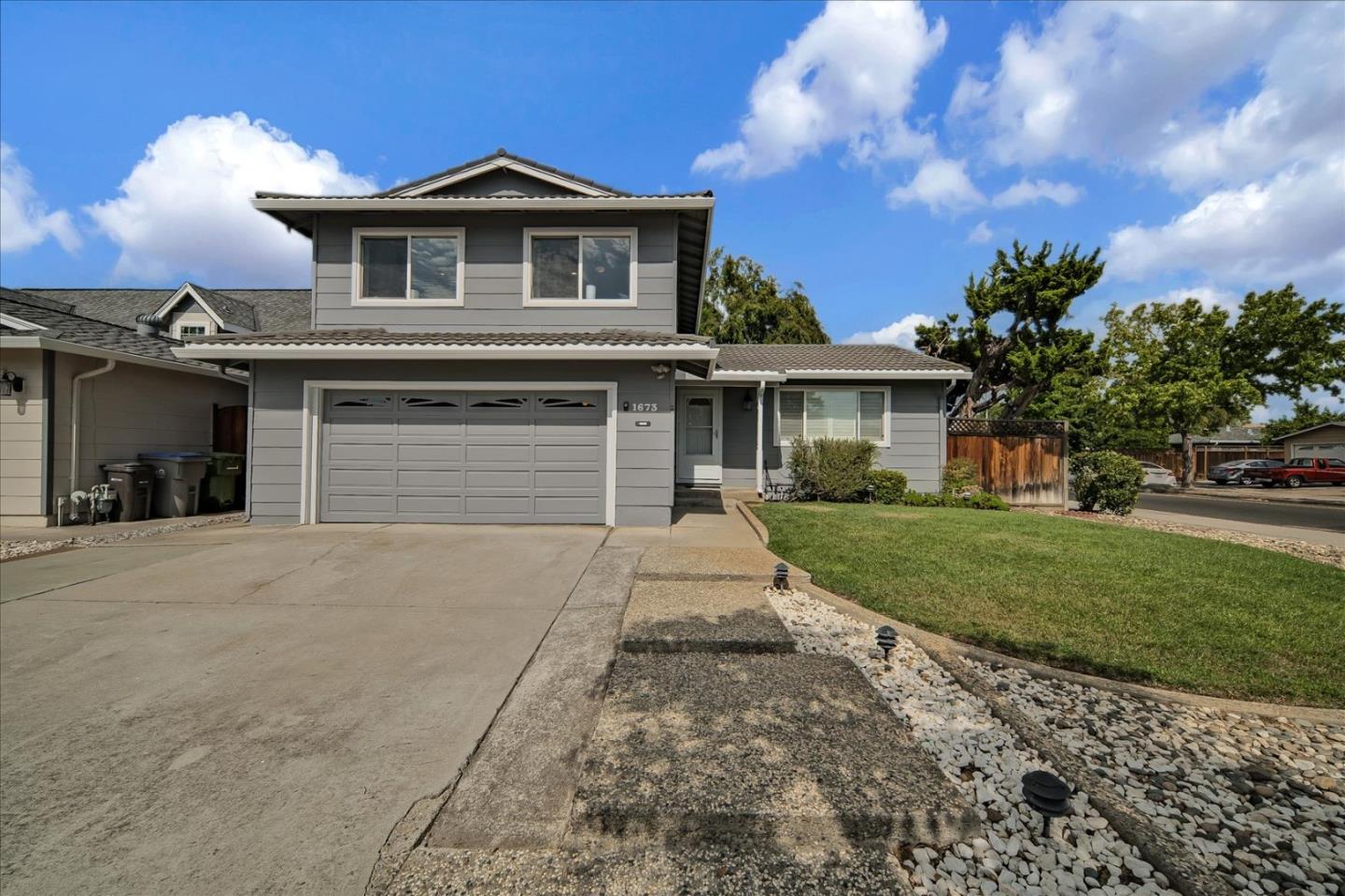 Neighborhood Neighborhood-78