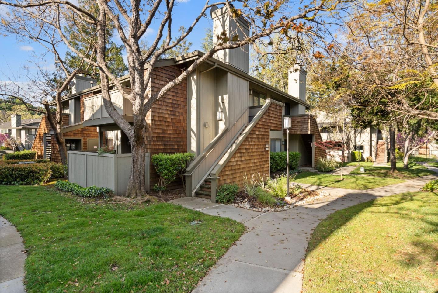 Neighborhood Neighborhood-42