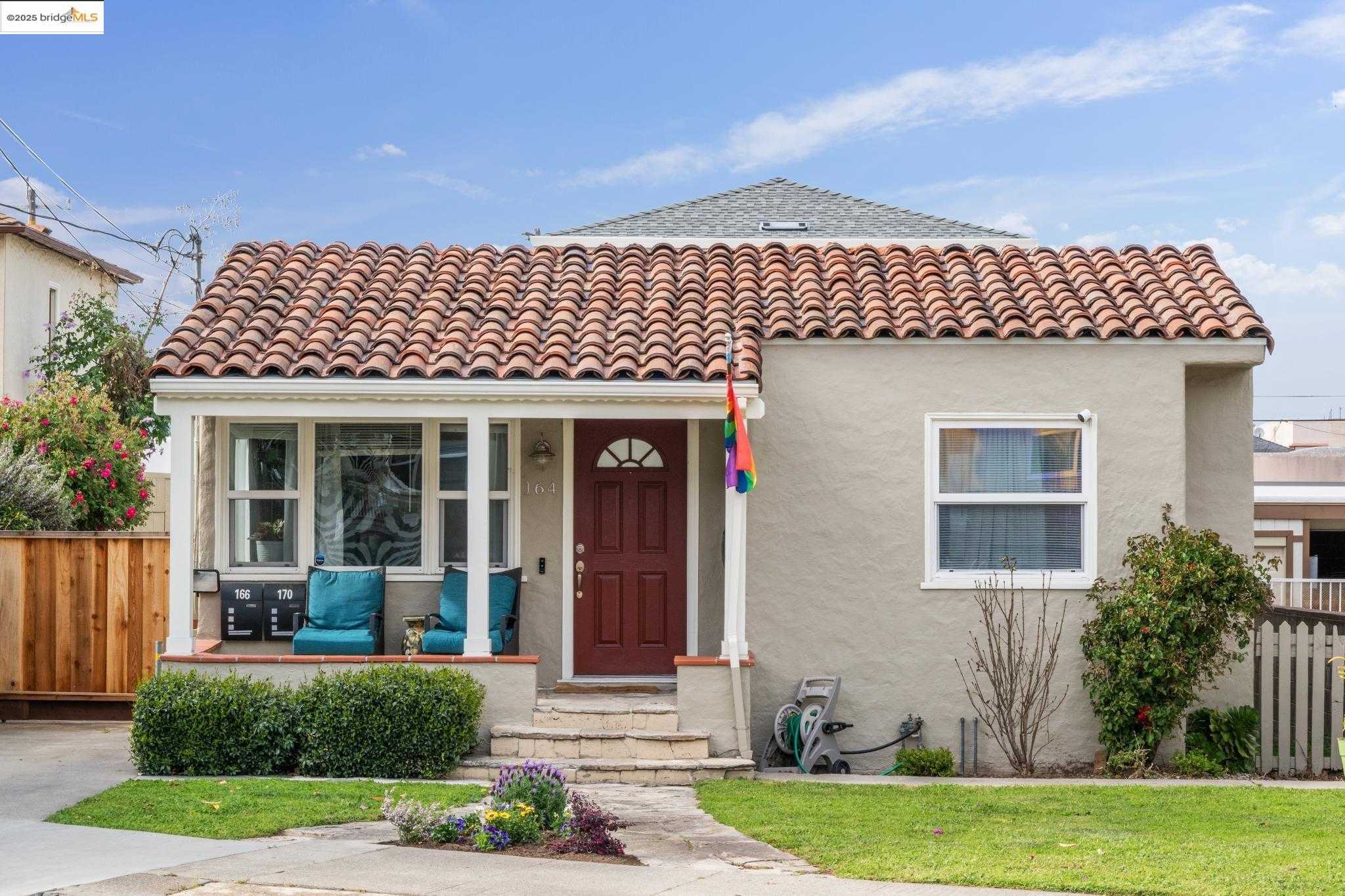 Neighborhood Neighborhood-30