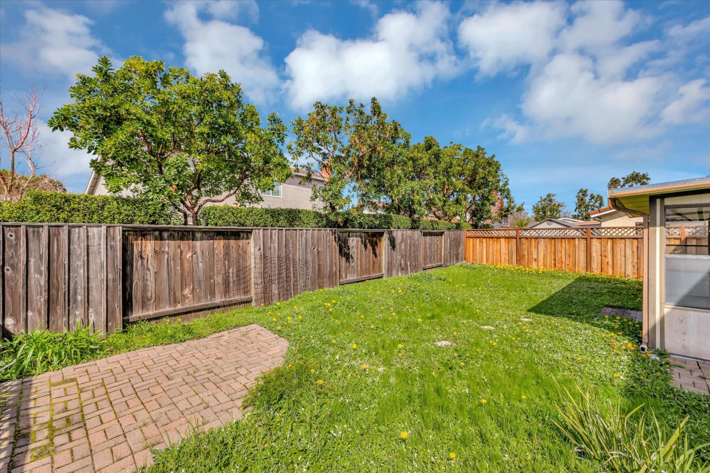 Neighborhood Neighborhood-21