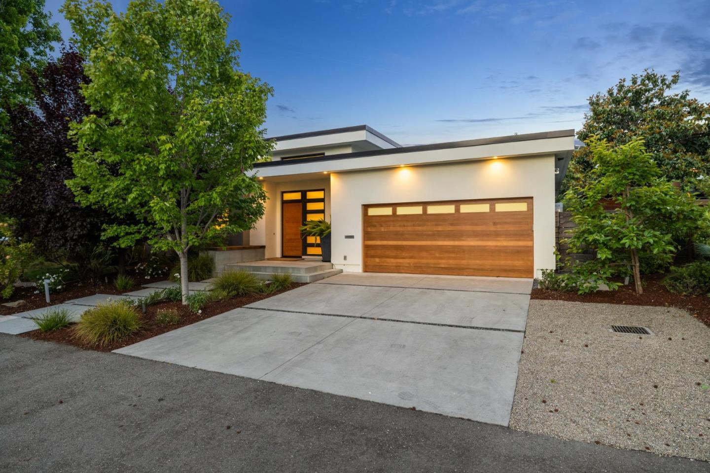 Neighborhood Neighborhood-7