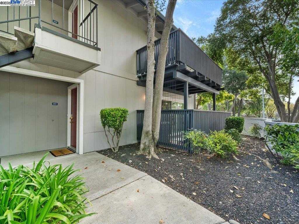 Neighborhood Neighborhood-14