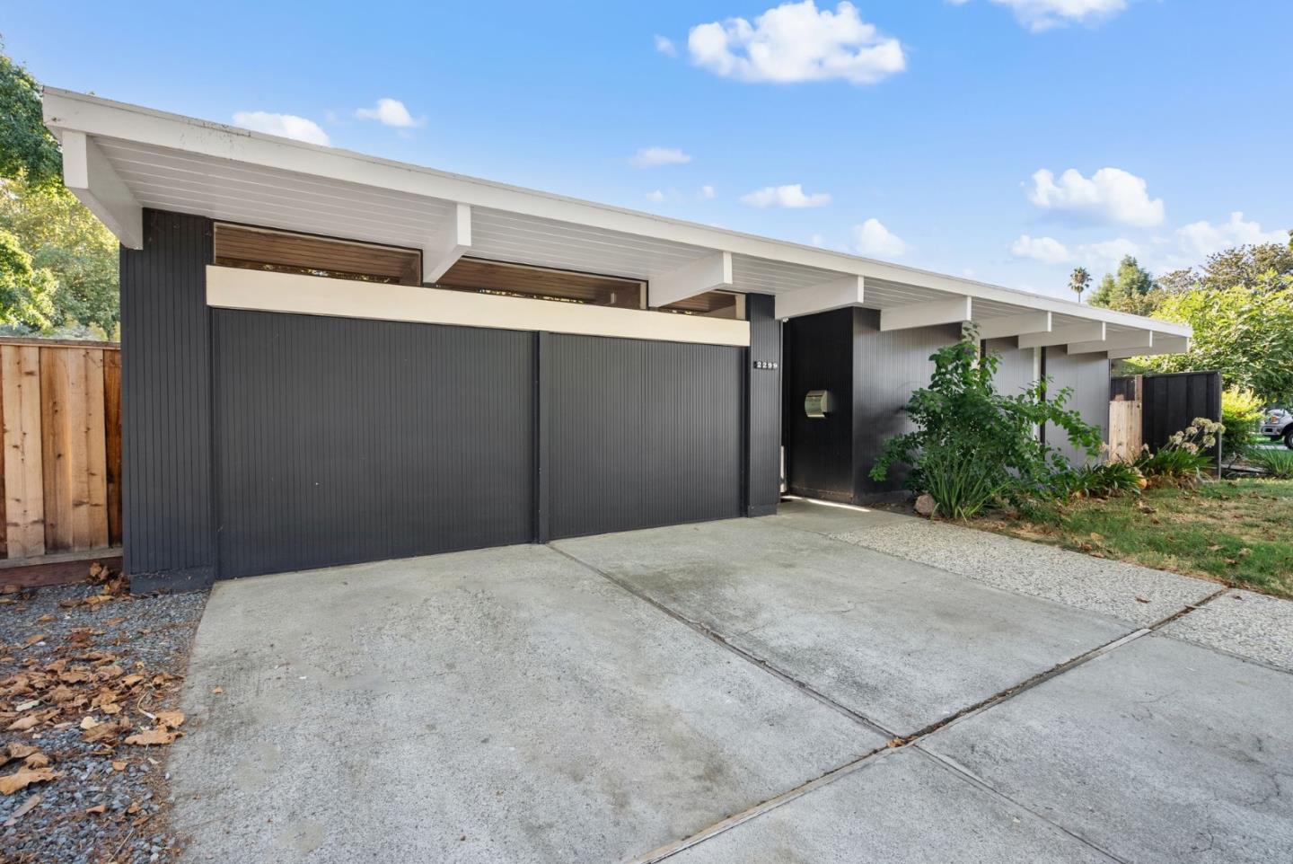 Neighborhood Neighborhood-67