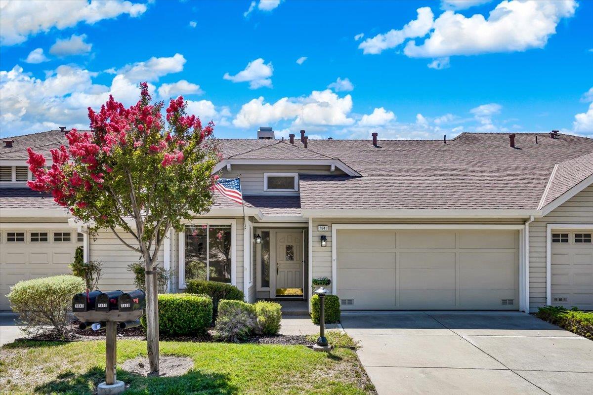 Neighborhood Neighborhood-13