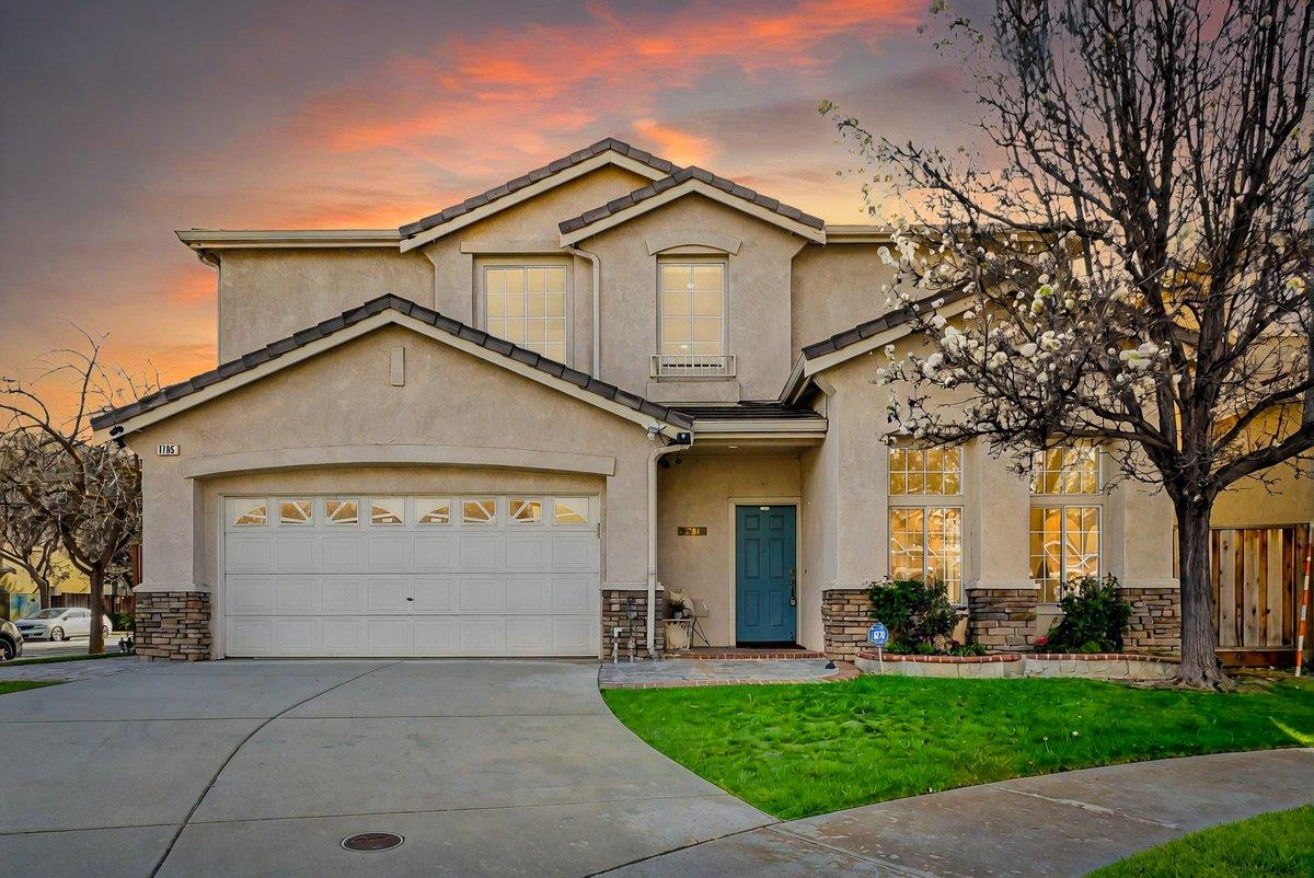 Neighborhood Neighborhood-81