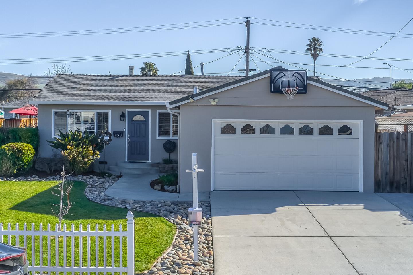 Neighborhood Neighborhood-66