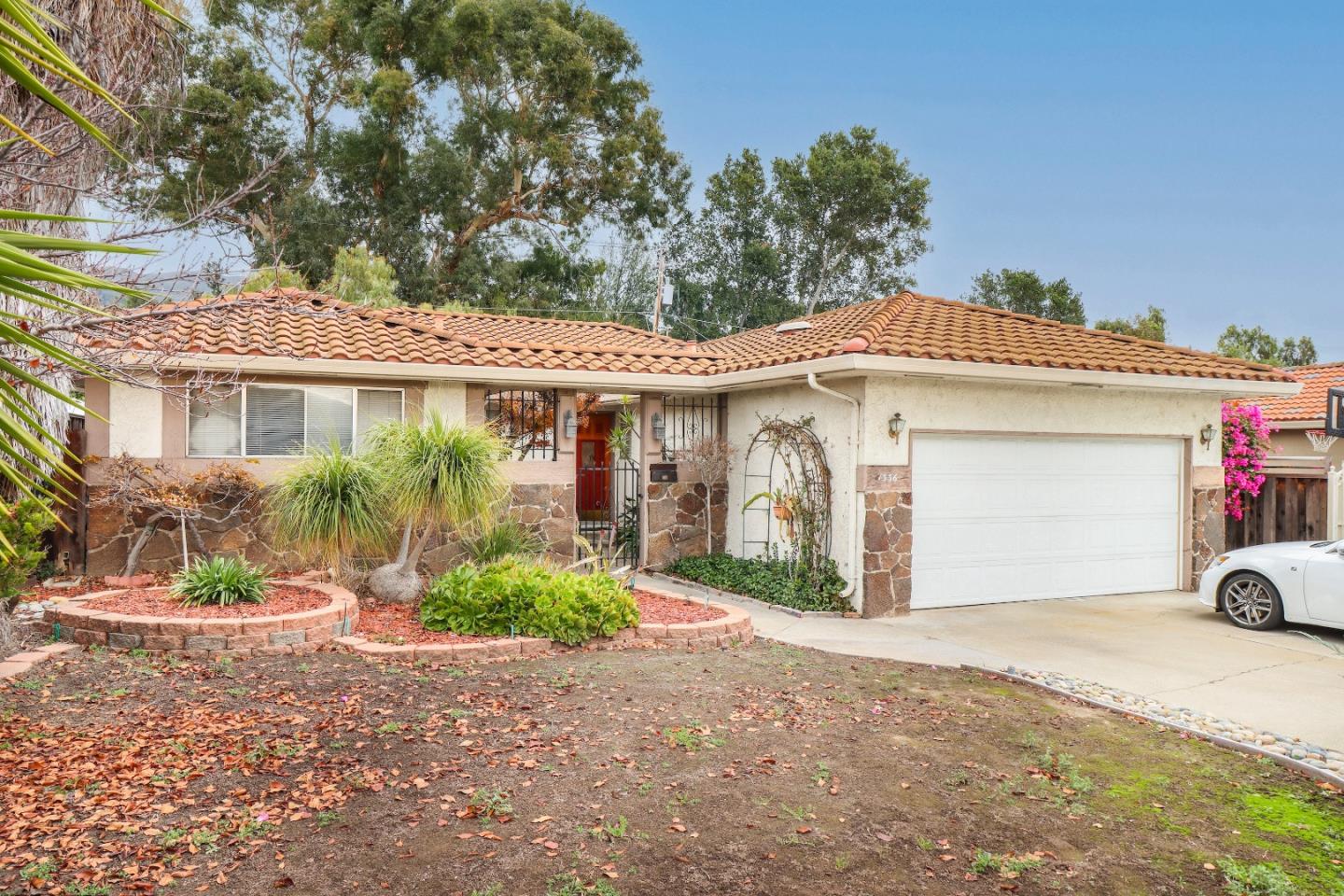 Neighborhood Neighborhood-61