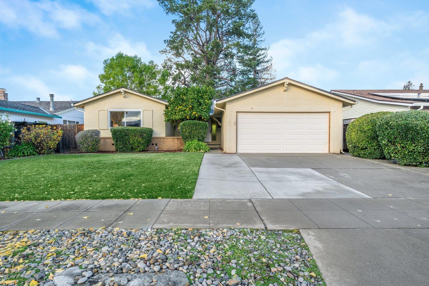 Neighborhood Neighborhood-23