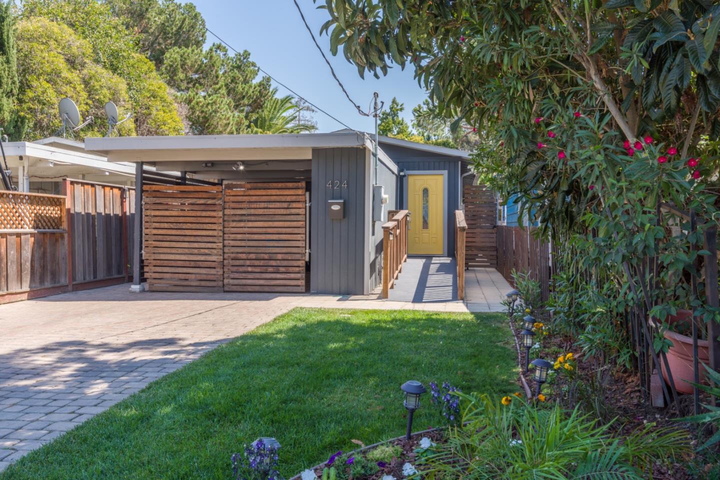 Neighborhood Neighborhood-82