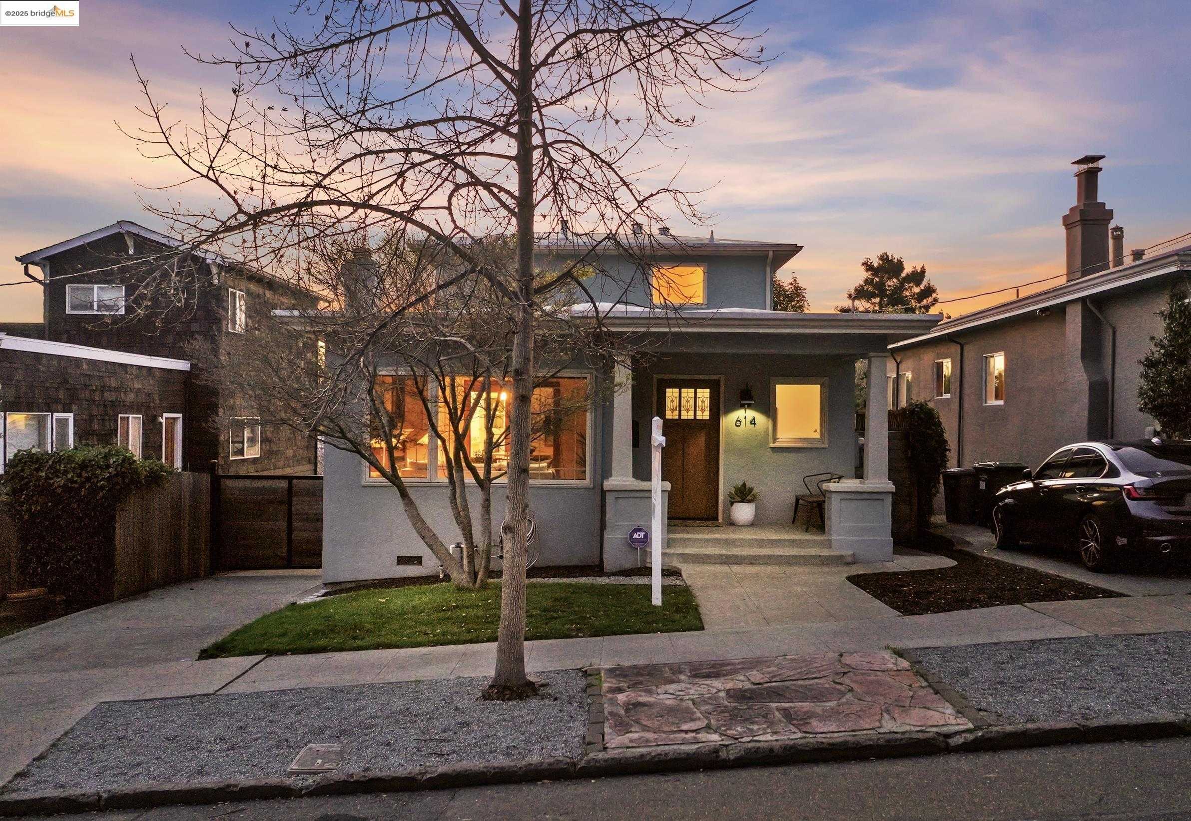 Neighborhood Neighborhood-30