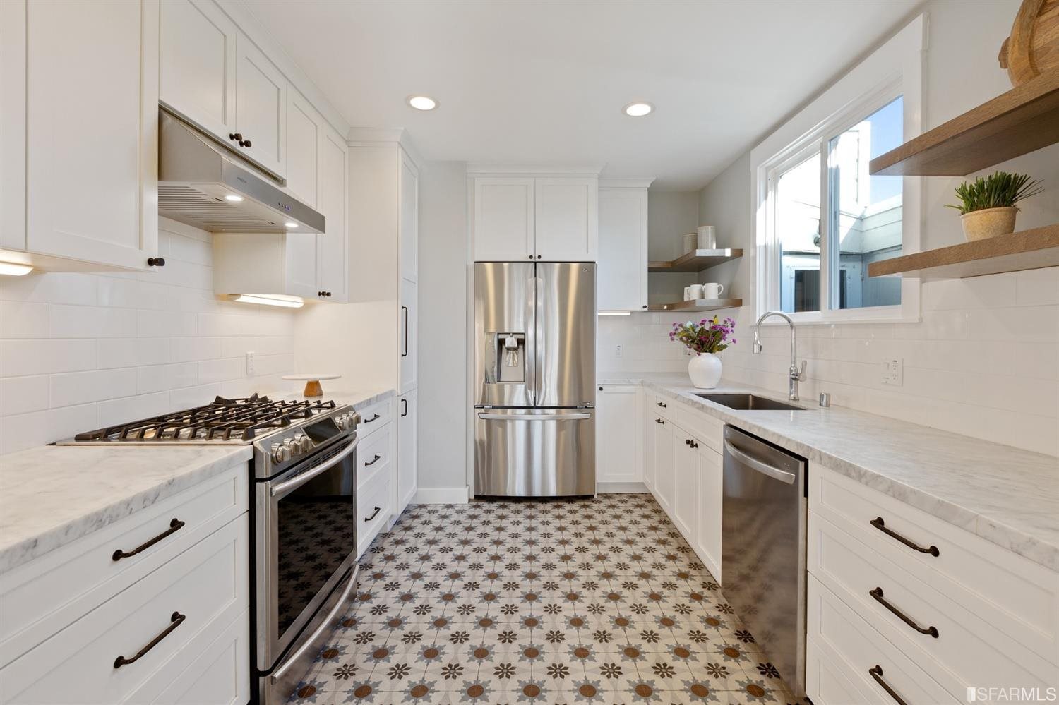 Neighborhood Neighborhood-313