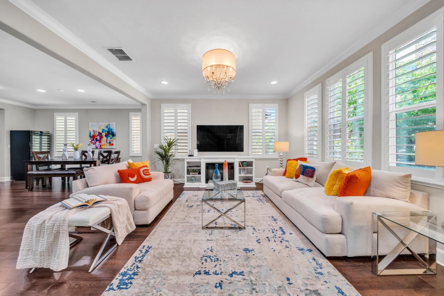 Neighborhood Neighborhood-62