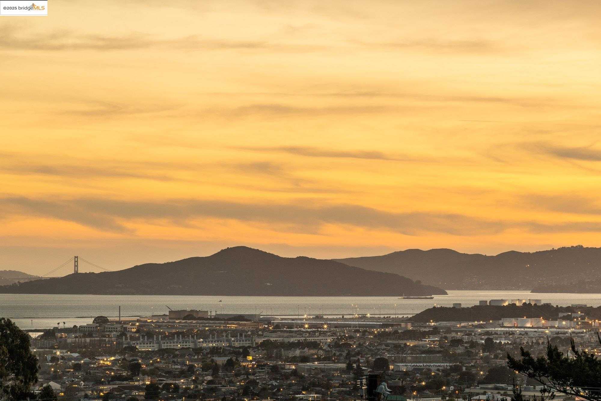 Neighborhood Neighborhood-8