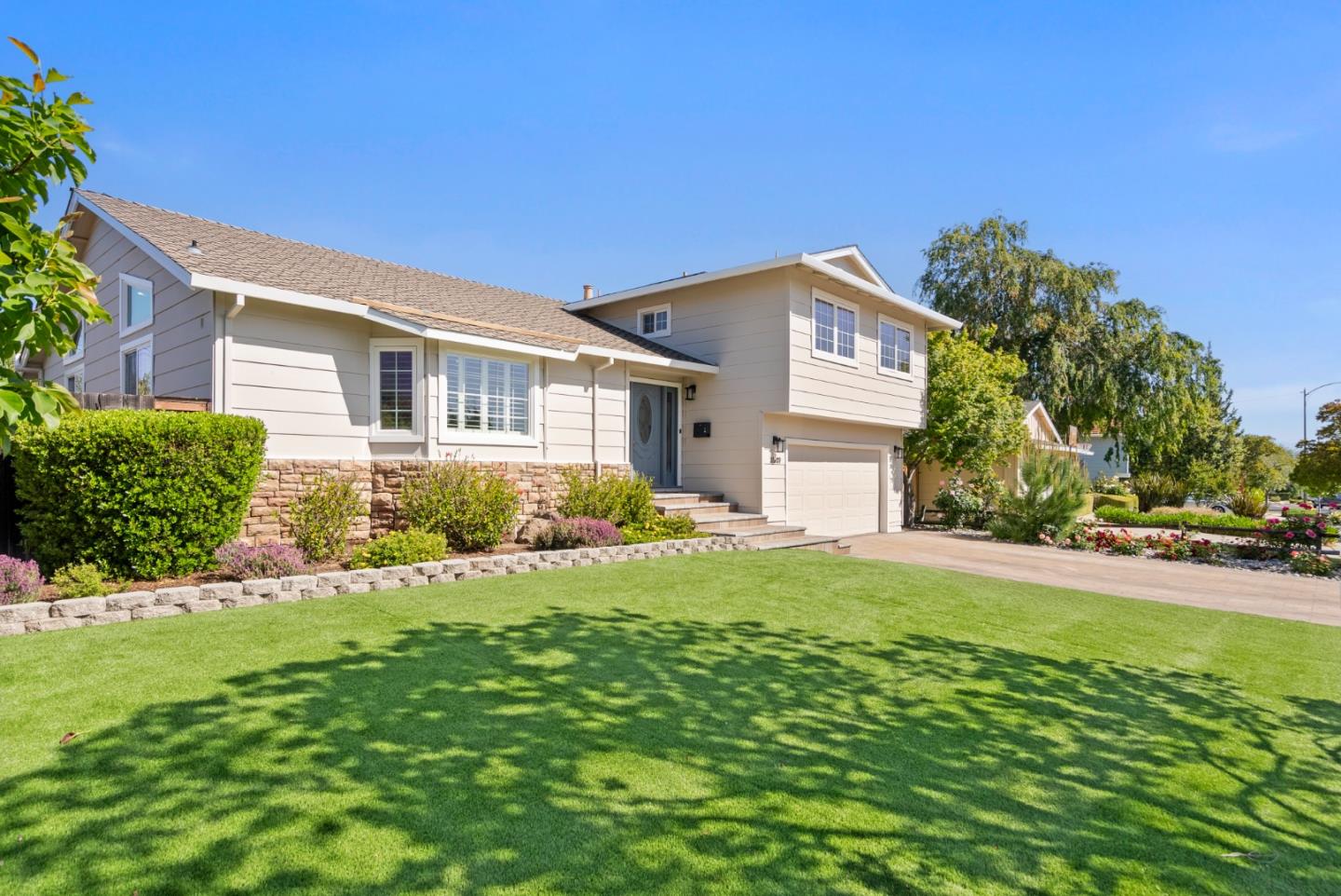 Neighborhood Neighborhood-5