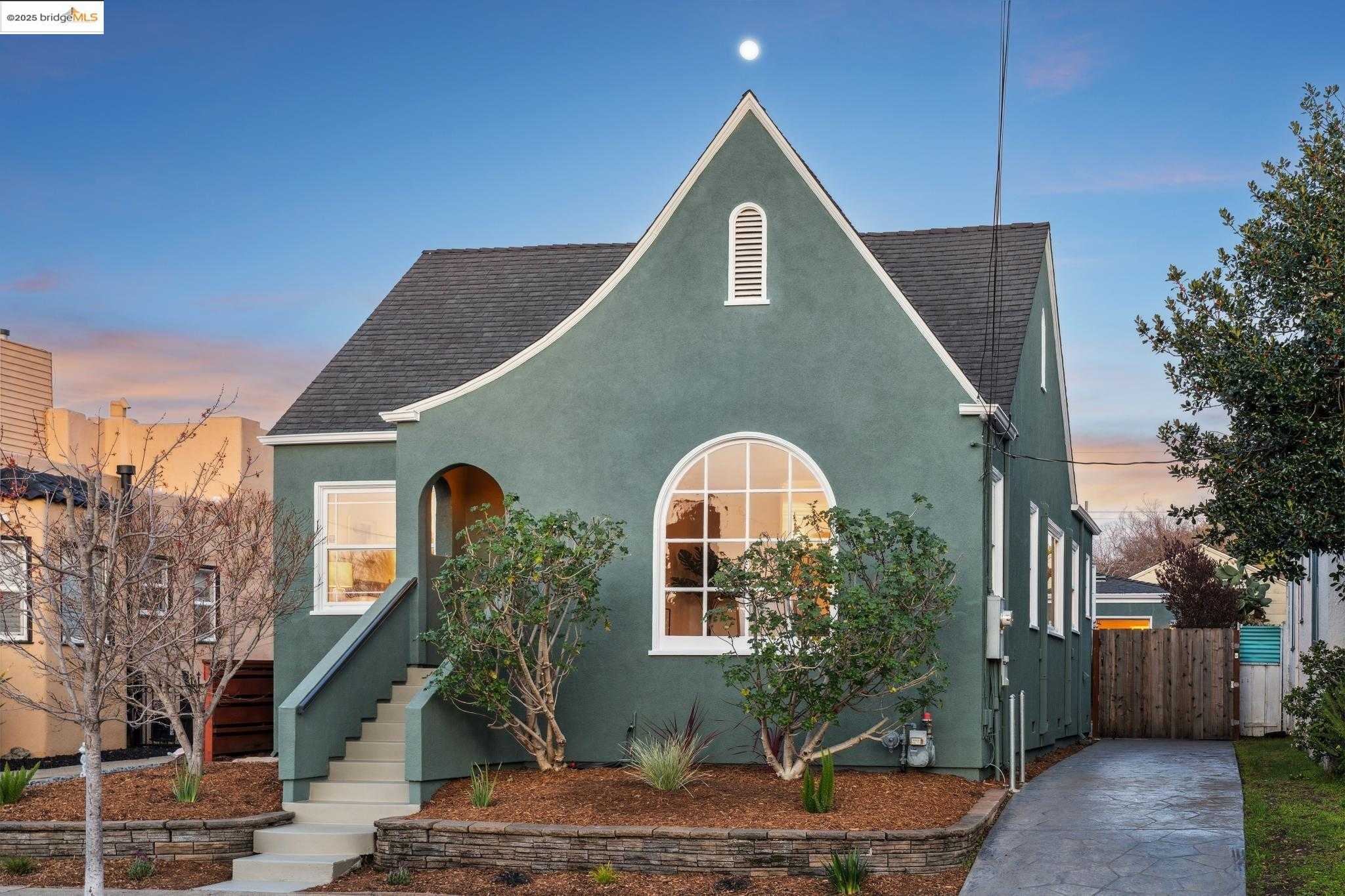 Neighborhood Neighborhood-4