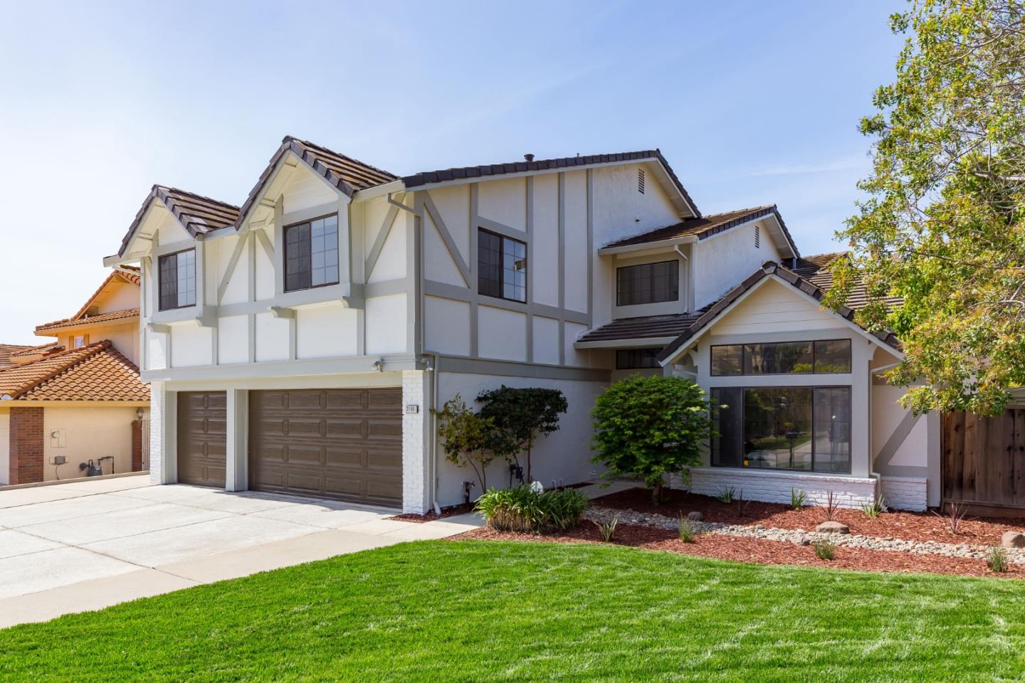 Neighborhood Neighborhood-61