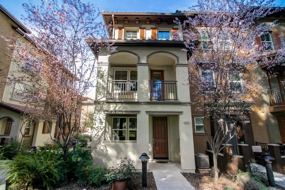 Neighborhood Neighborhood-53