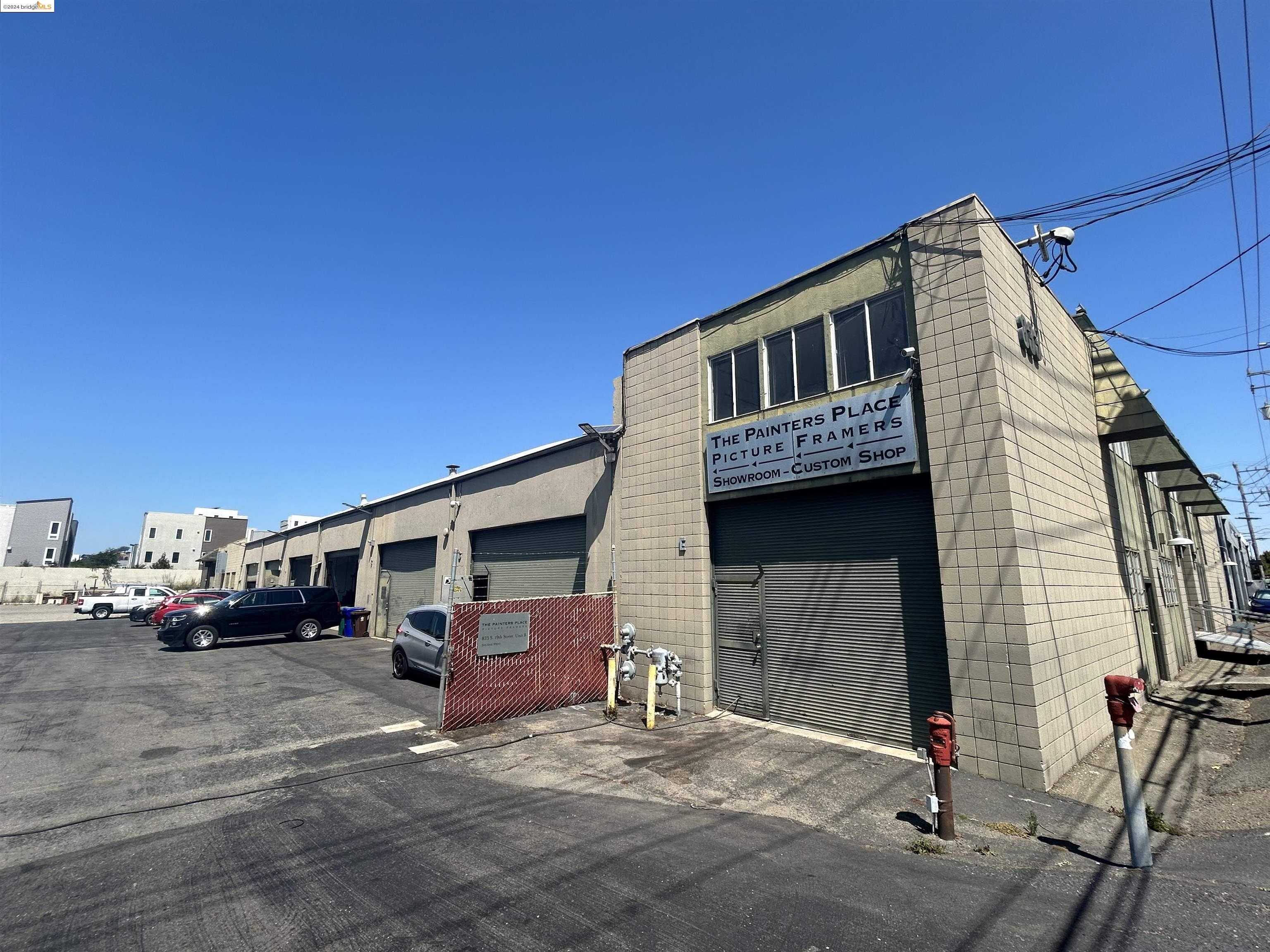 Neighborhood Neighborhood-31